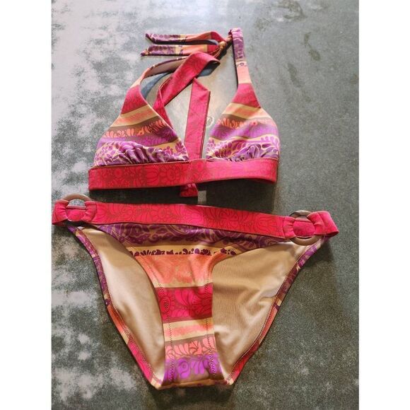 NWOT VICTORIA'S SECRET Multi-Color Floral Two Piece Bikini Swimsuit  sz Medium - Picture 1 of 5